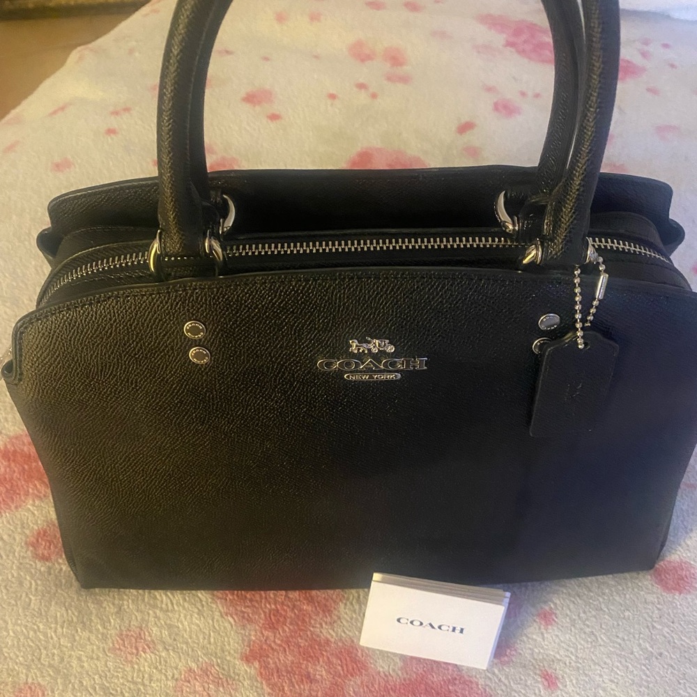 Coach hand bag with attachable shoulder strap
